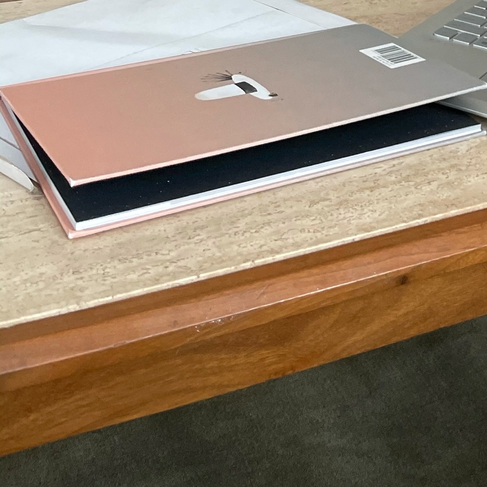 Meet your Posher, Allison